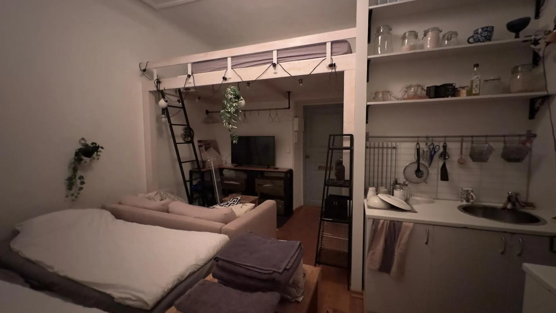 Uniikki, Kodikas Ja Supermukava Huoneisto Ydinkeskustassa! Apartment Helsinki