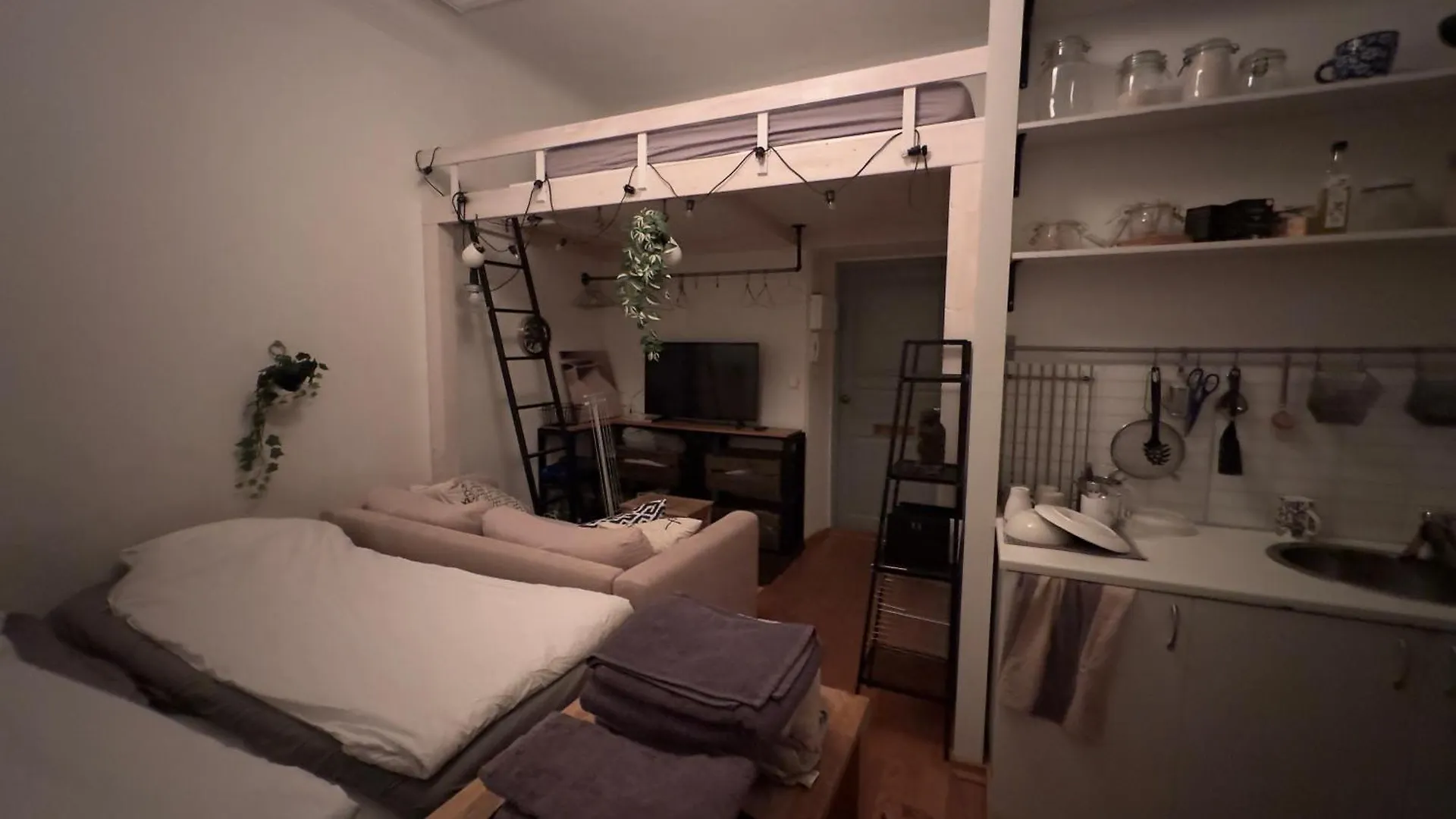 Uniikki, Kodikas Ja Supermukava Huoneisto Ydinkeskustassa! Apartment Helsinki